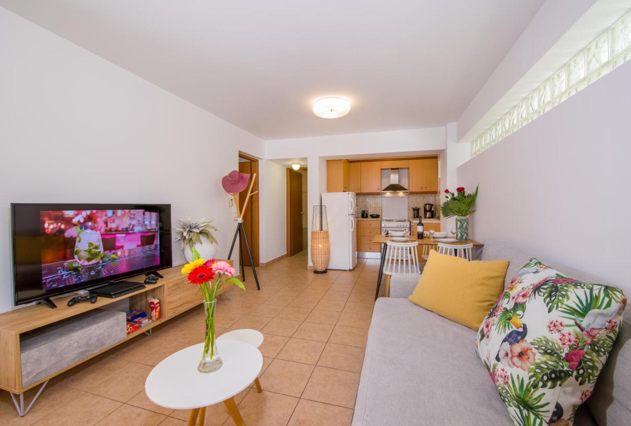 Manolia Dream Apartment 30M To The Beach Agia Marina Exterior foto